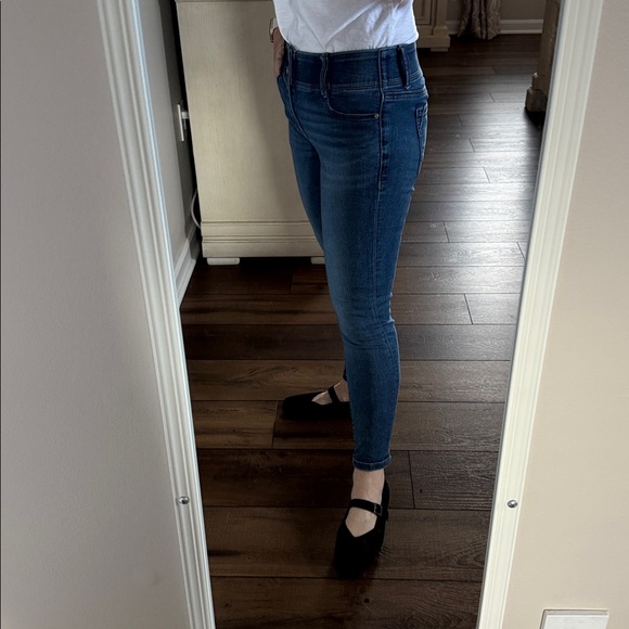 Apt 9 Women's Medium Wash Blue Skinny Jeans - Picture 2 of 12